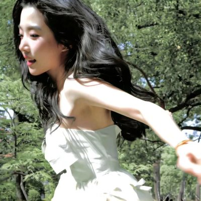 黑衣女孩